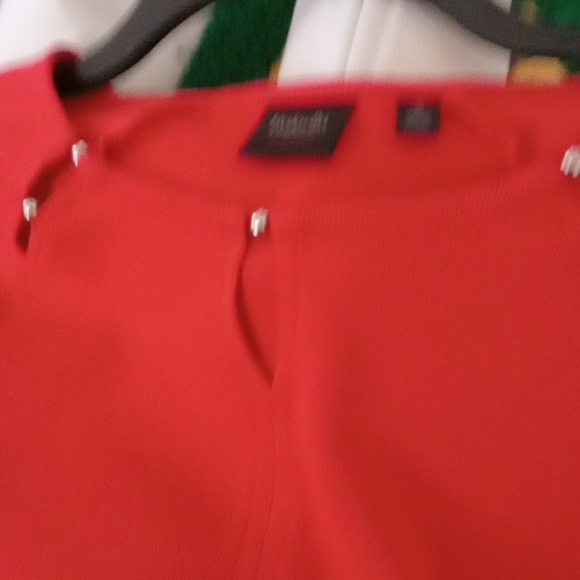 Sweater - Picture 2 of 3